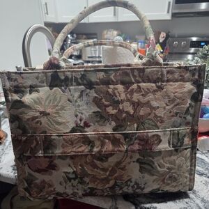 Beis Floral Canvas Tote Bag